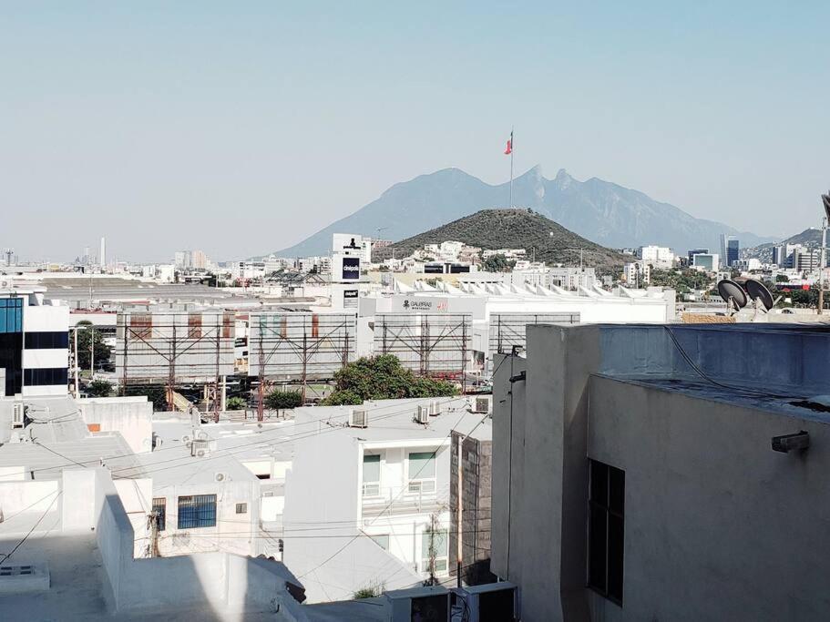 Hospedaje con vista a la ciudad Monterrey Exterior foto